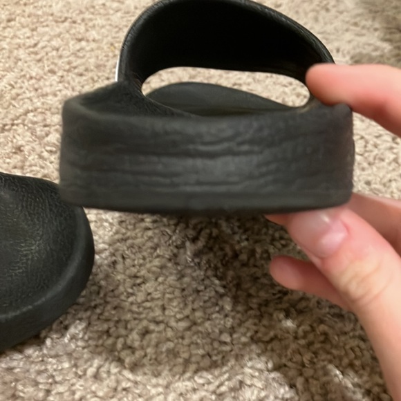 Adidas slides. Cleaned and disinfected - Picture 11 of 12